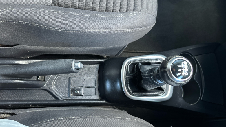 Toyota Yaris 1.5 VVT-i Icon 5dr Petrol Hatchback